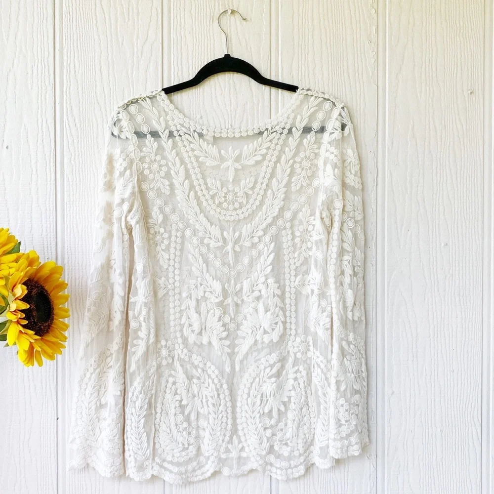 Chelsea & Violet Lace Blouse